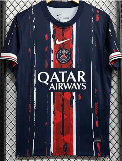 Maillots d'entraînement PSG bleu et rouge, édition spéciale 2024-2025